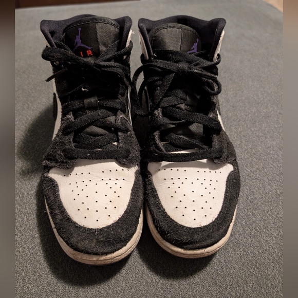 Nike Air Jordan 1 Mid SE sneakers size Youth 5 - Picture 5 of 5